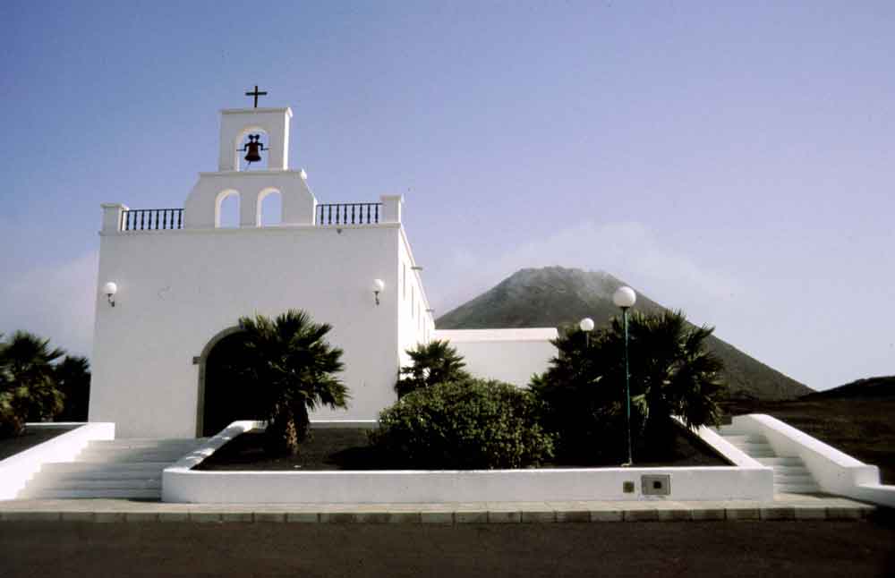 20 - Lanzarote - Haria, iglesia